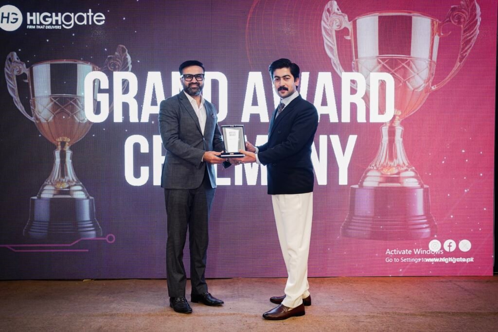 operations-manager-award